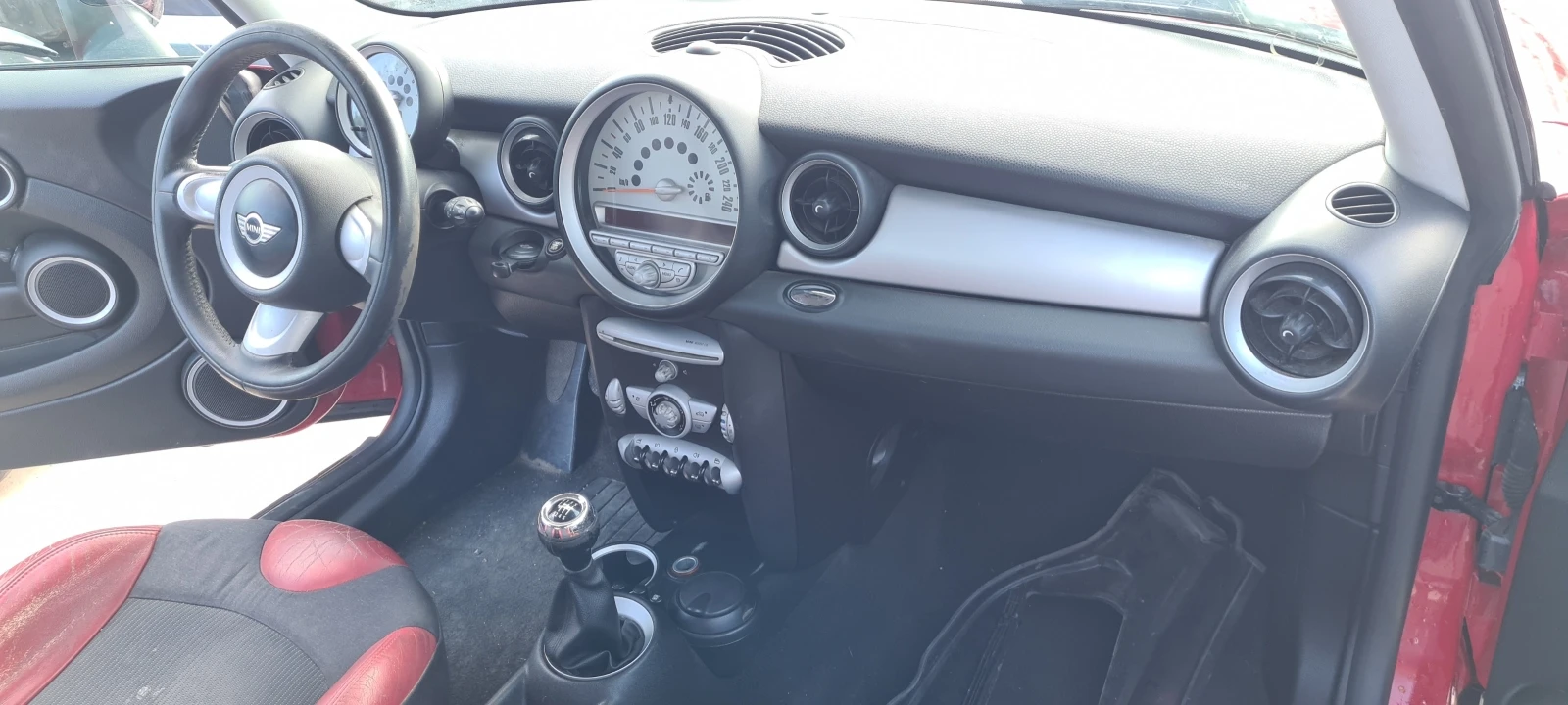 Mini Cooper 1.6i 6скорости - изображение 5