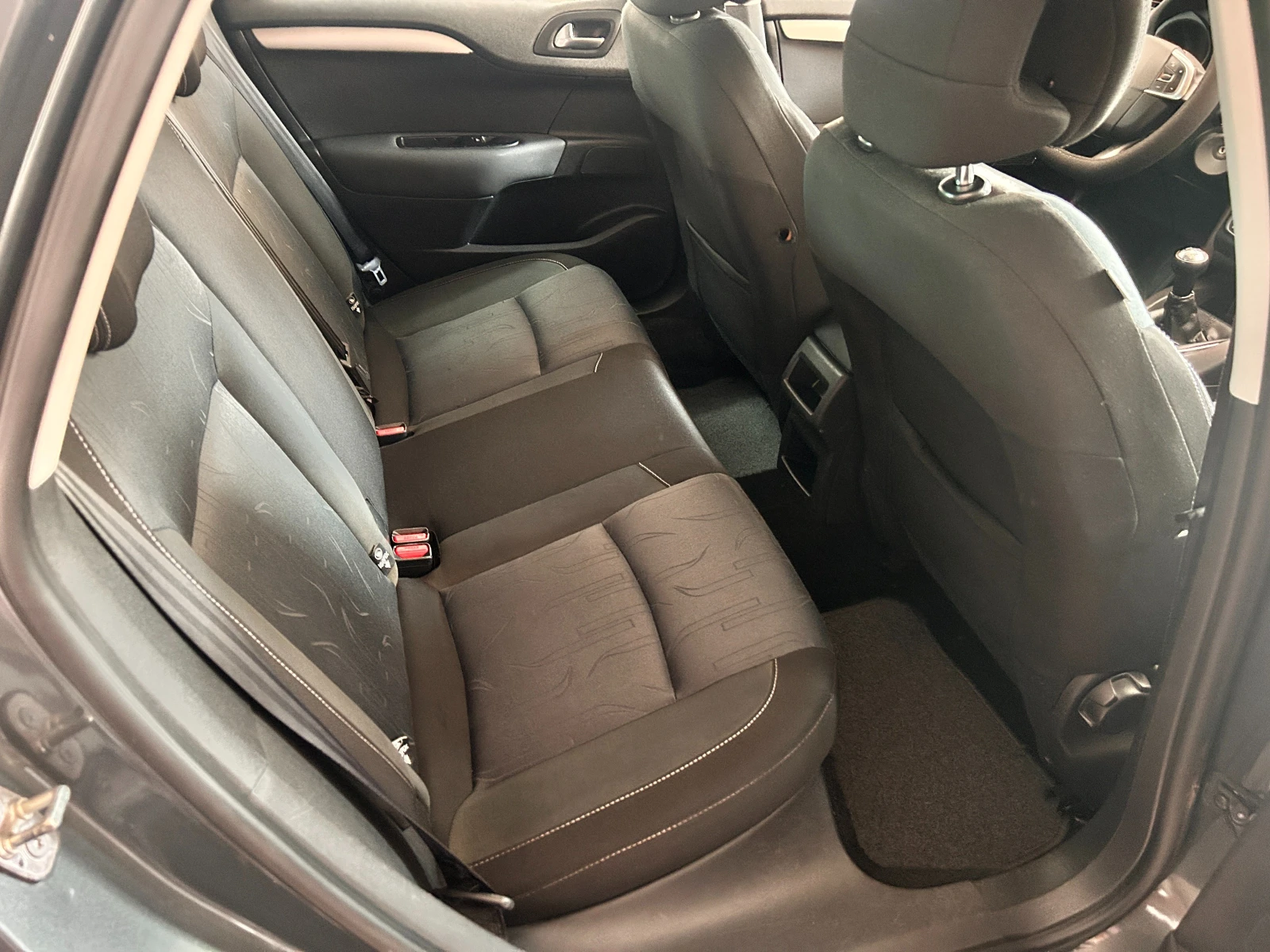 Citroen C4 1.6 HDI - изображение 10
