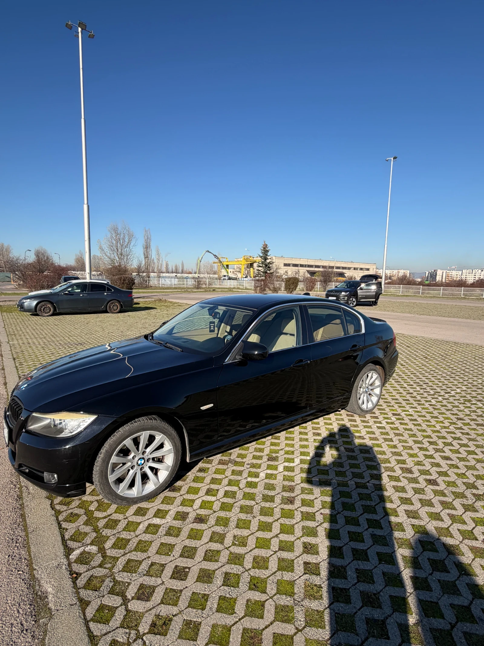 BMW 330 E90 - изображение 3