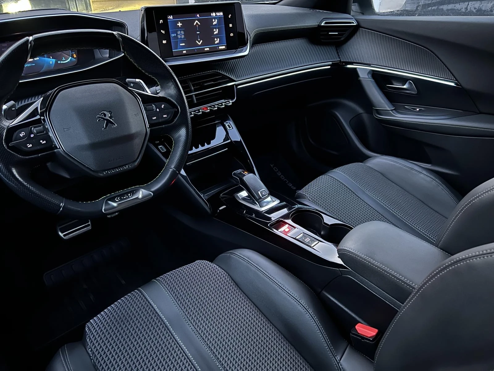 Peugeot 2008 * GT Line * Puretech 131hp S&S EAT8 | Mobile.bg � ����������� 10