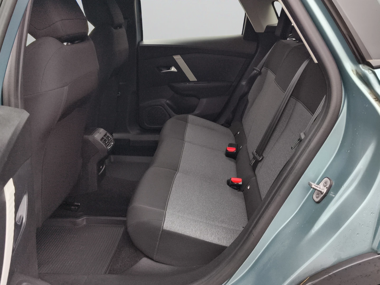 Citroen C4 FEEL BlueHDi 130 S&S EAT8 E6 // 2107R19 | Mobile.bg � ����������� 12