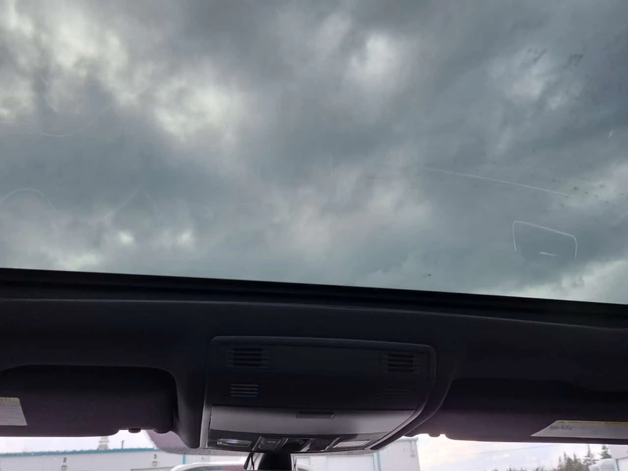 VW Golf GTI AUTOBAHN * PANORAMA* ПОДГРЕВИ* 2 КЛЮЧА* CARFAX - изображение 3