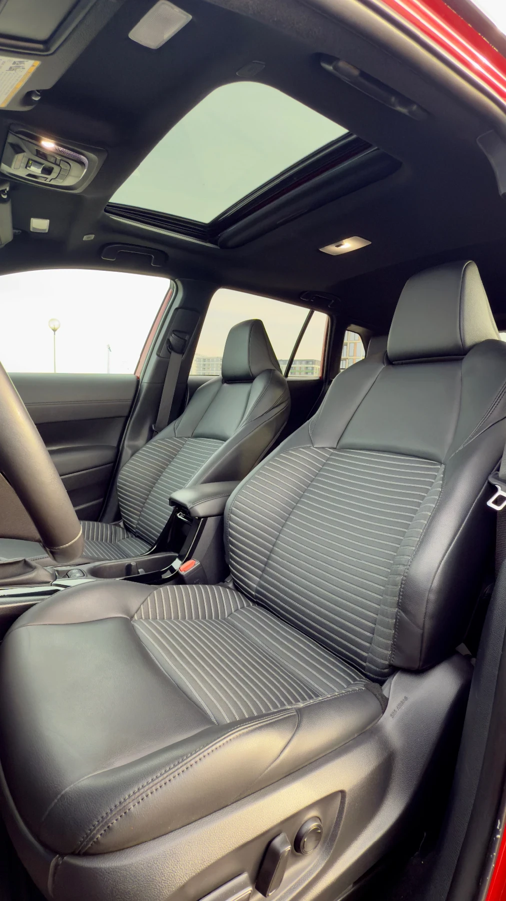 Toyota Corolla Cross 2.0 Hybrid XSE 4X4 | Mobile.bg � ����������� 14