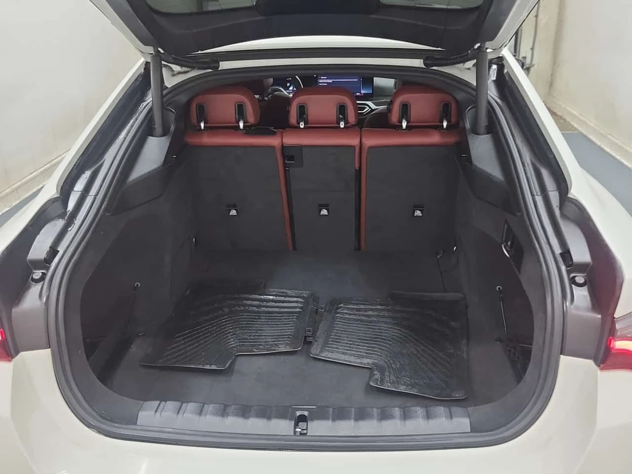 BMW i4 M50| HEAD-UP| PANO| 360| CARFAX  | Mobile.bg � ����������� 9