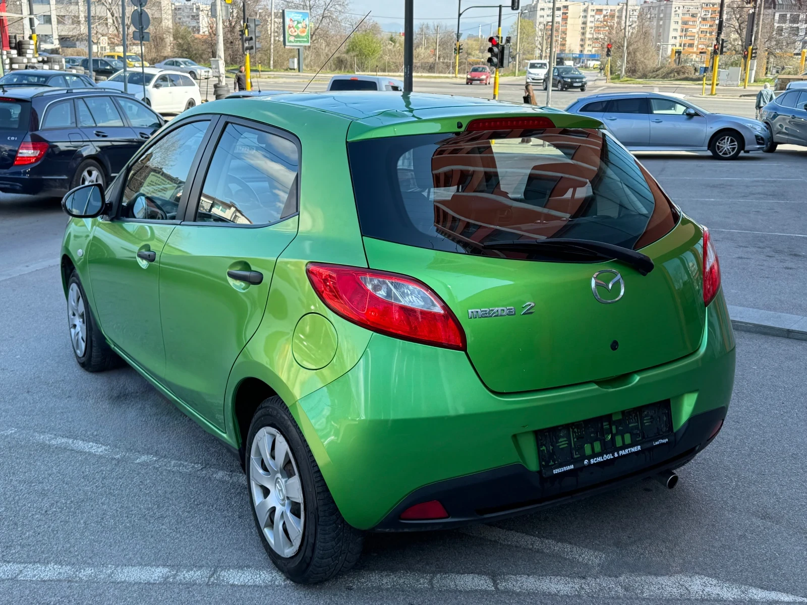 Mazda 2, снимка 2 - Автомобили и джипове - 54151317