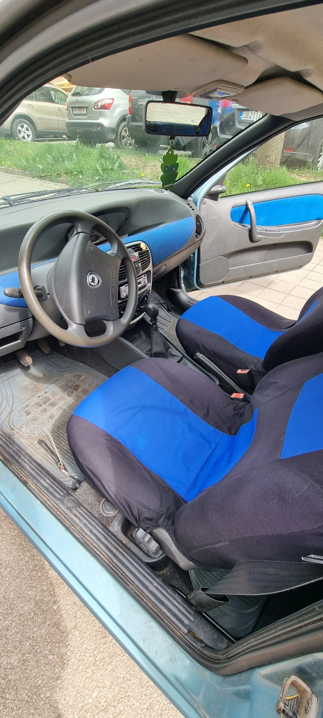 Lancia Ypsilon 1300, снимка 11 - Автомобили и джипове - 54220590