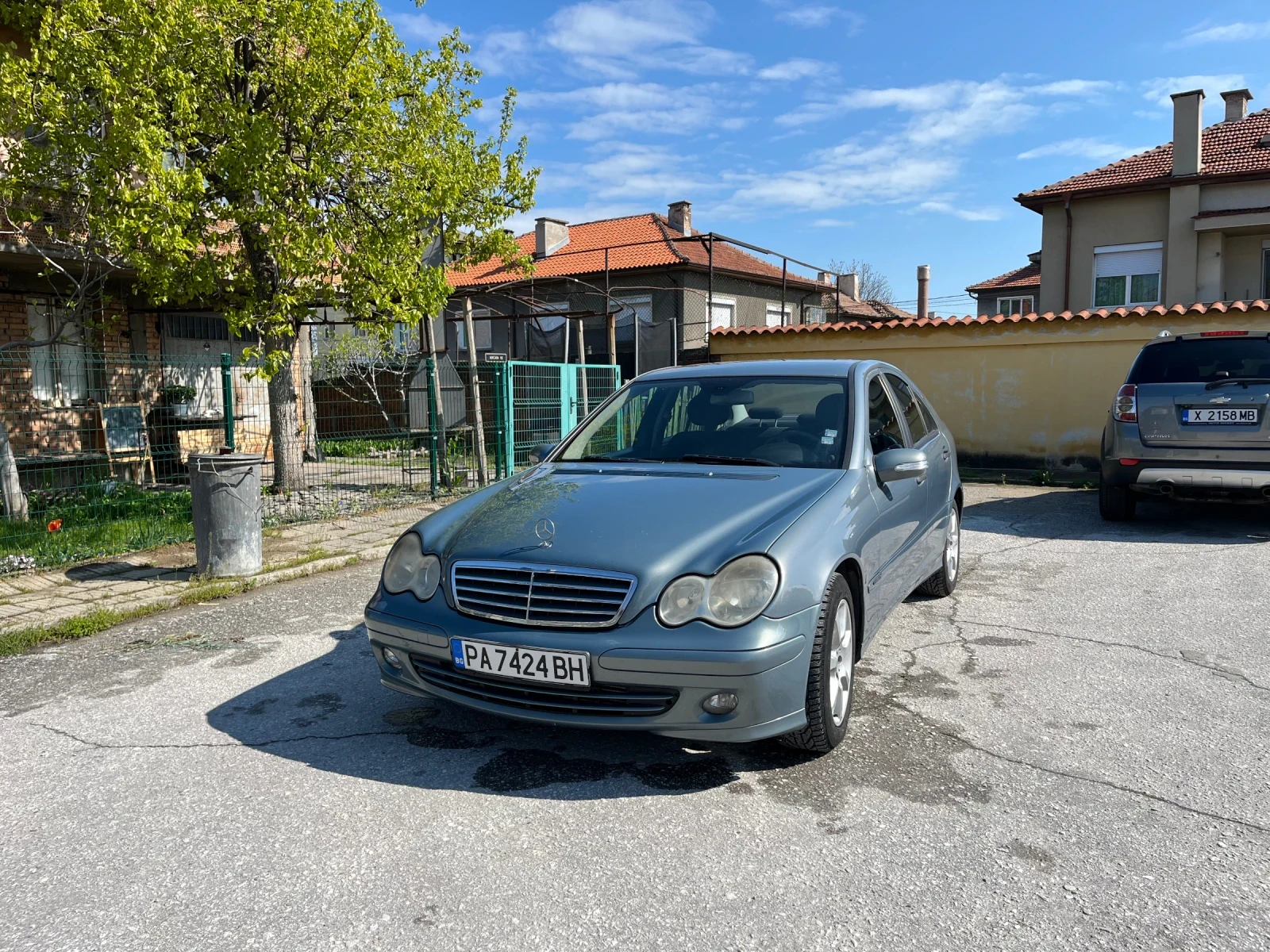 Mercedes-Benz C 220, снимка 2 - Автомобили и джипове - 54297716