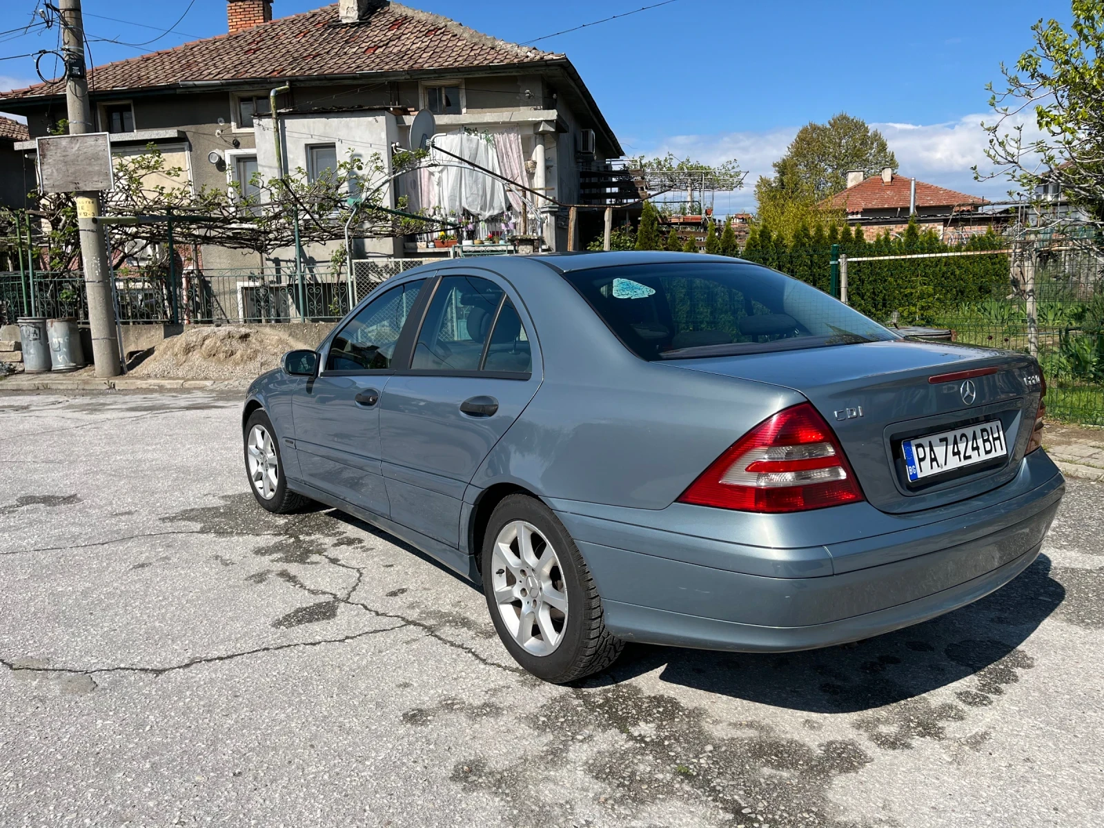 Mercedes-Benz C 220, снимка 6 - Автомобили и джипове - 54297716