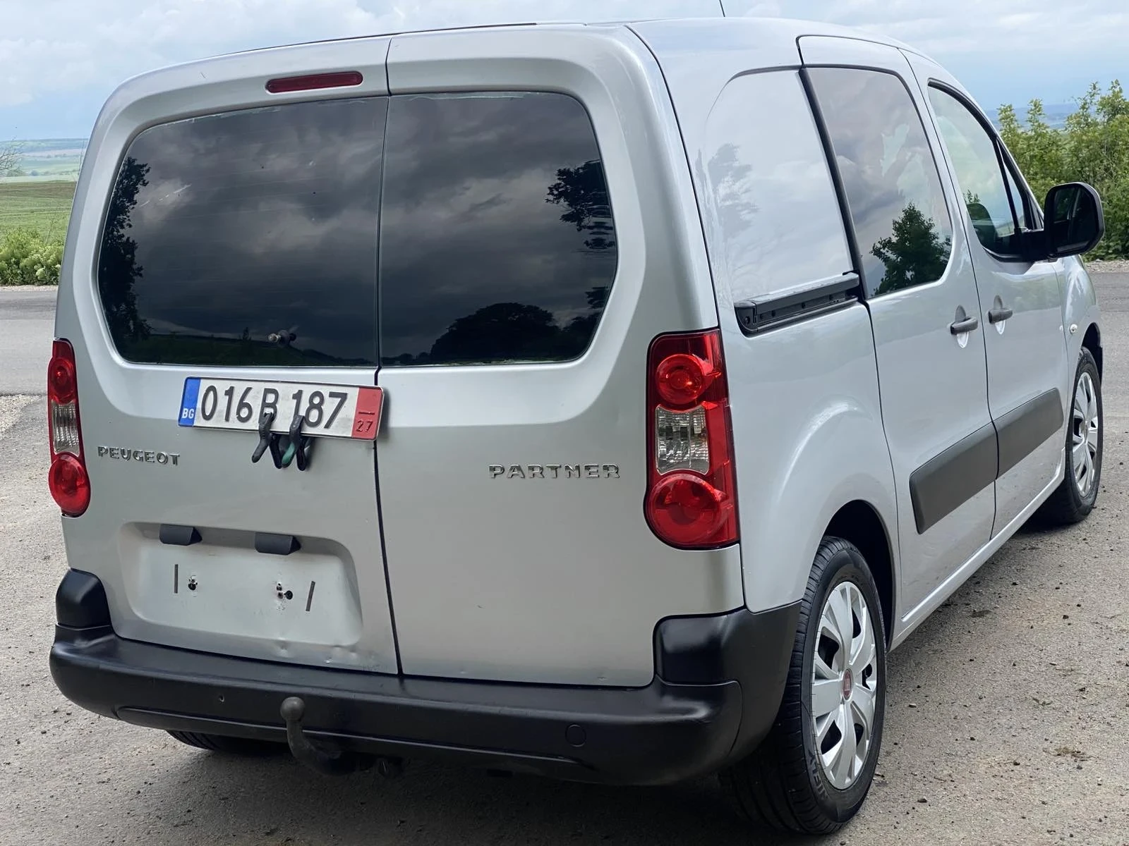 Peugeot Partner 1.6 HDI/КЛИМА/, снимка 4 - Автомобили и джипове - 54644303