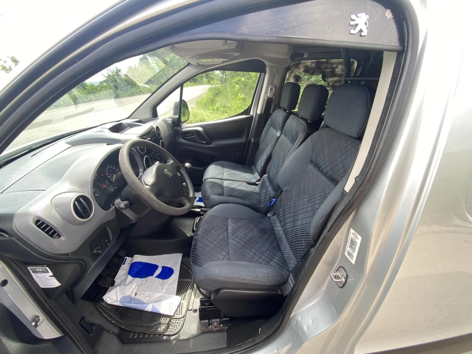 Peugeot Partner 1.6 HDI/КЛИМА/, снимка 8 - Автомобили и джипове - 54644303