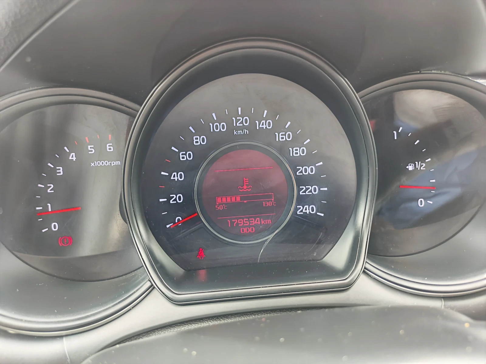 Kia Ceed 1.6 | Mobile.bg � ����������� 10