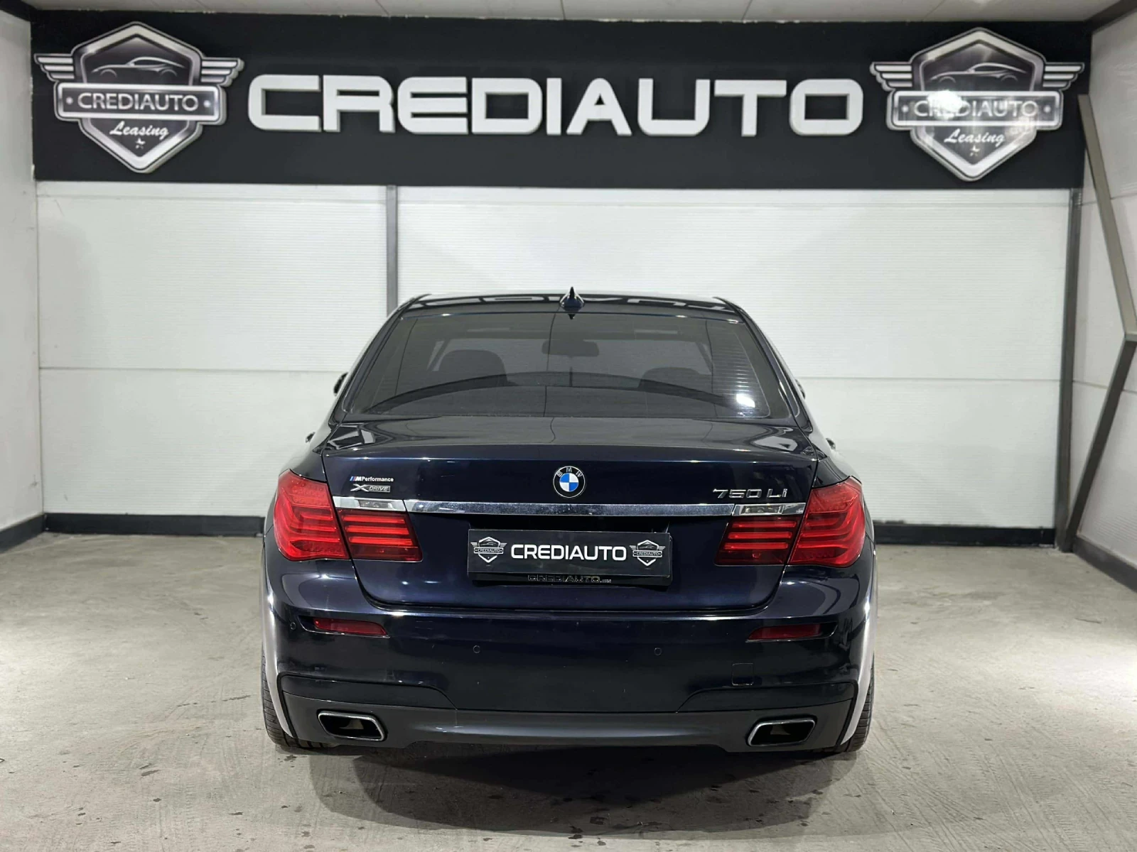 BMW 750 Li xDrive, снимка 15 - Автомобили и джипове - 55192937