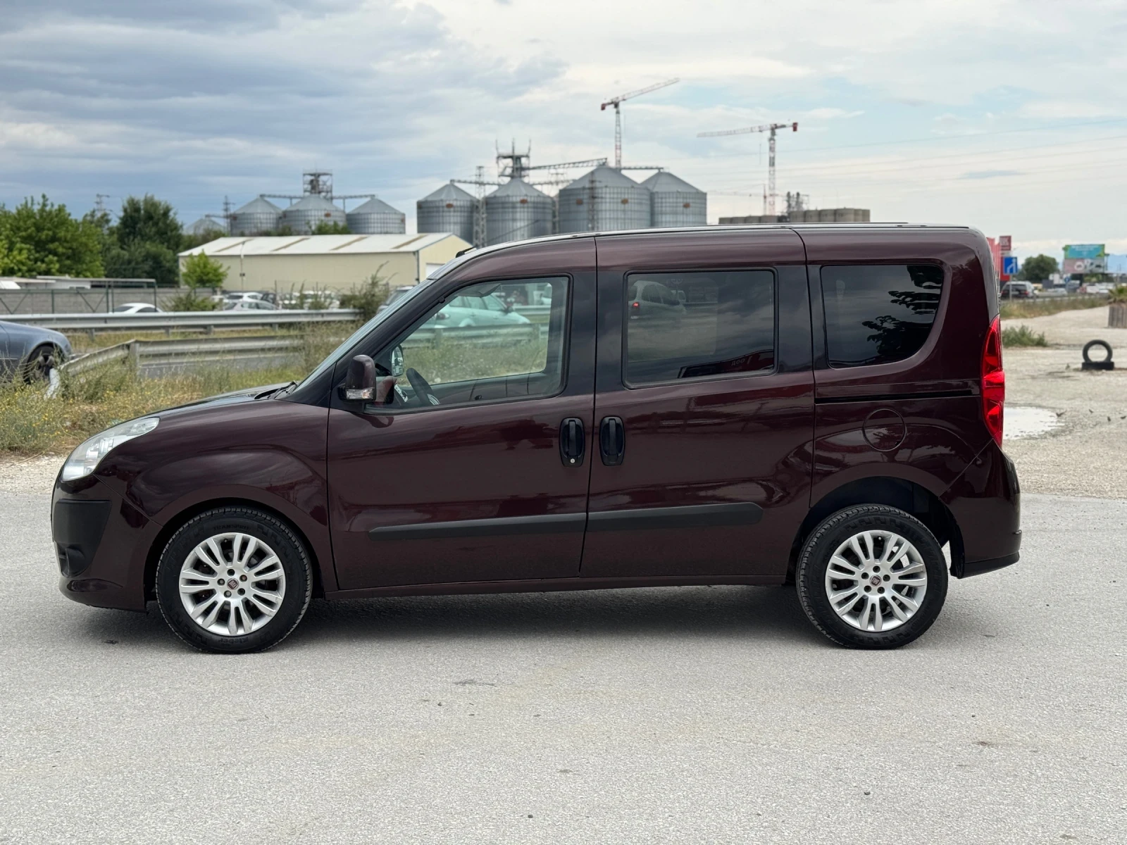 Fiat Doblo 1.6* MULTIJET* 16V* DUAL COLOR* , снимка 2 - Автомобили и джипове - 55407380