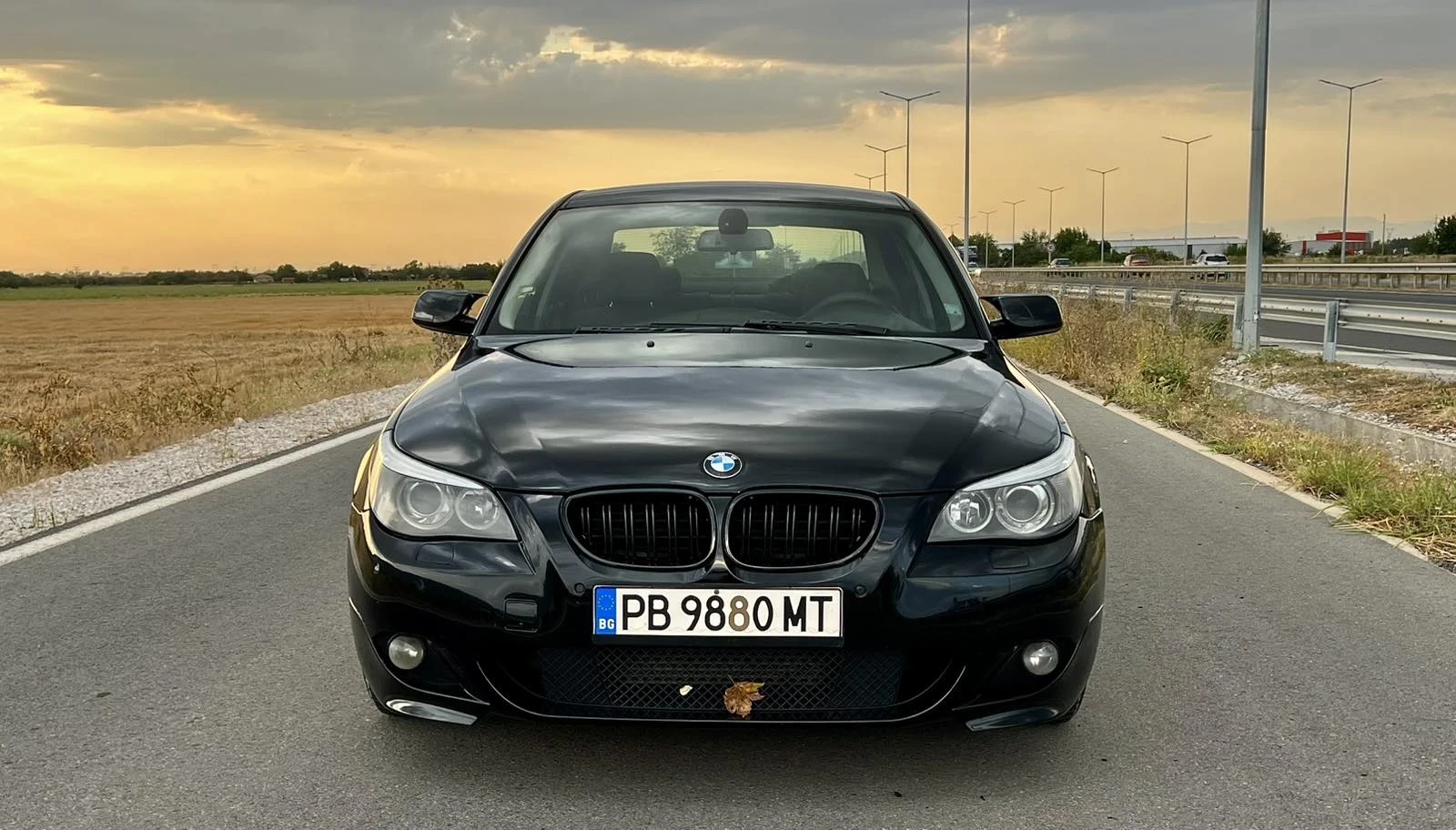 BMW 525 2.5 TDI, 177K.C., снимка 3 - Автомобили и джипове - 55795539
