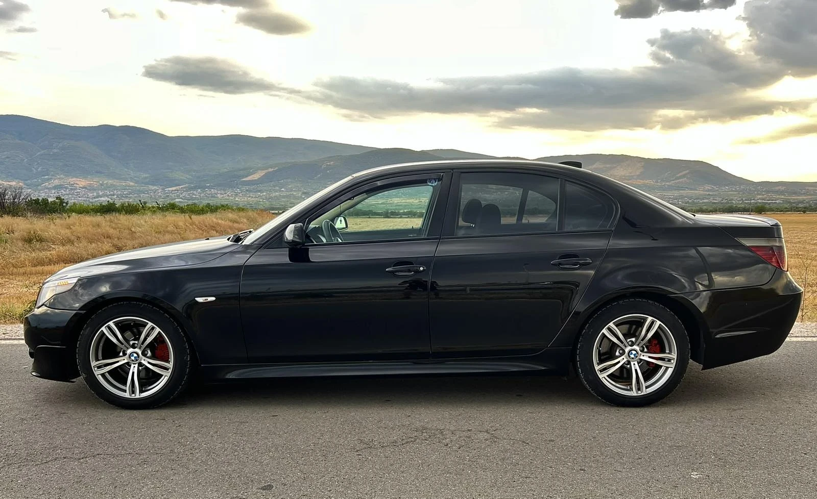 BMW 525 2.5 TDI, 177K.C., снимка 5 - Автомобили и джипове - 55795539