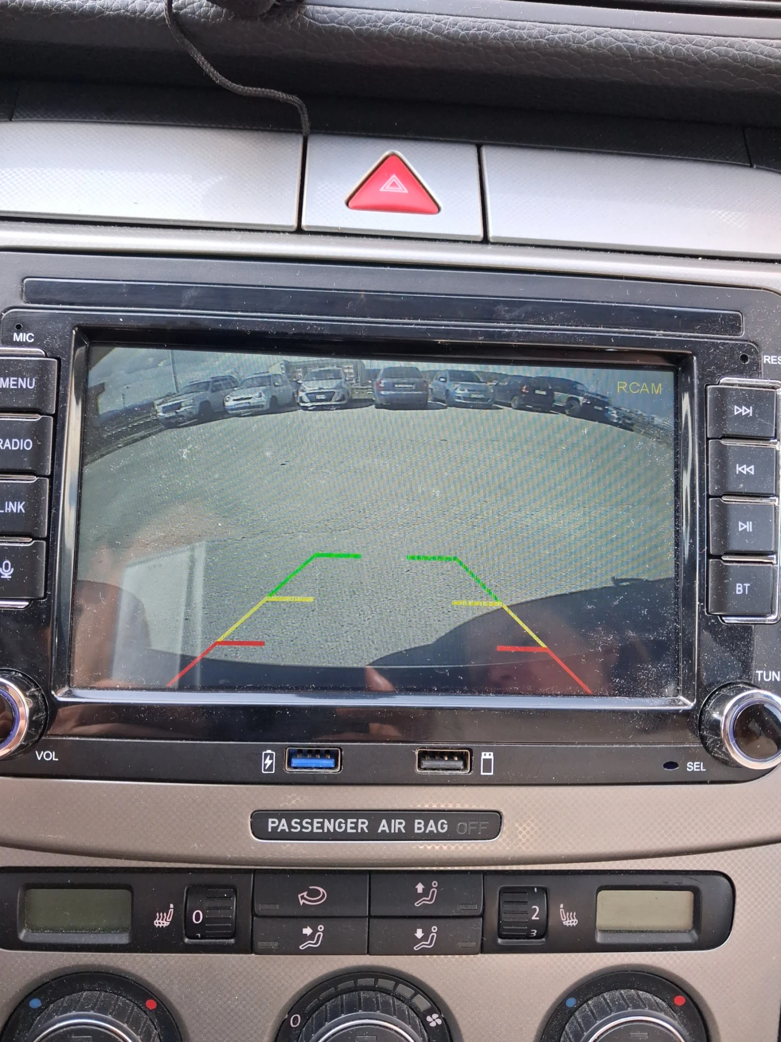 VW Passat Комби, снимка 9 - Автомобили и джипове - 55935258
