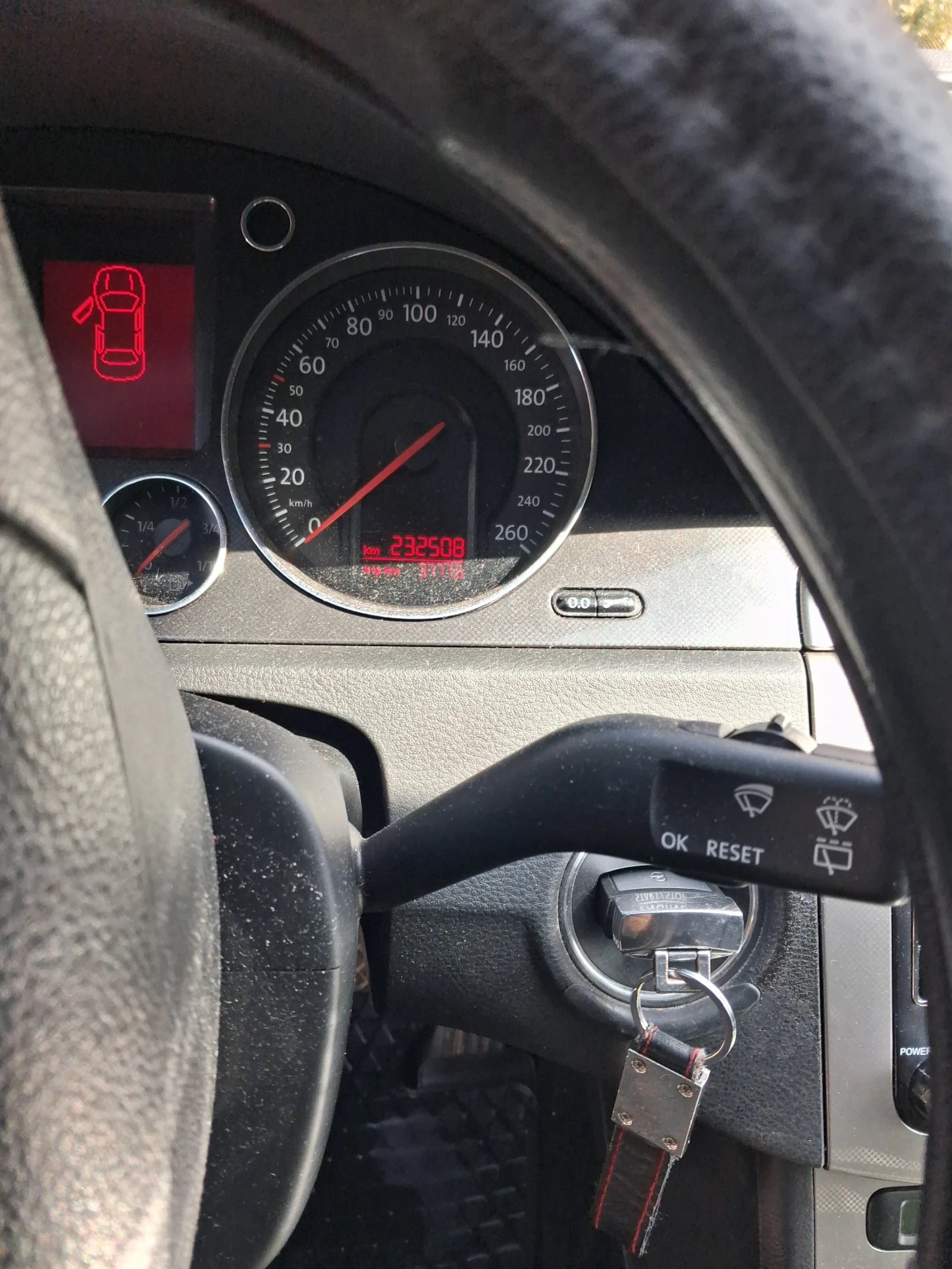 VW Passat Комби, снимка 6 - Автомобили и джипове - 55935258