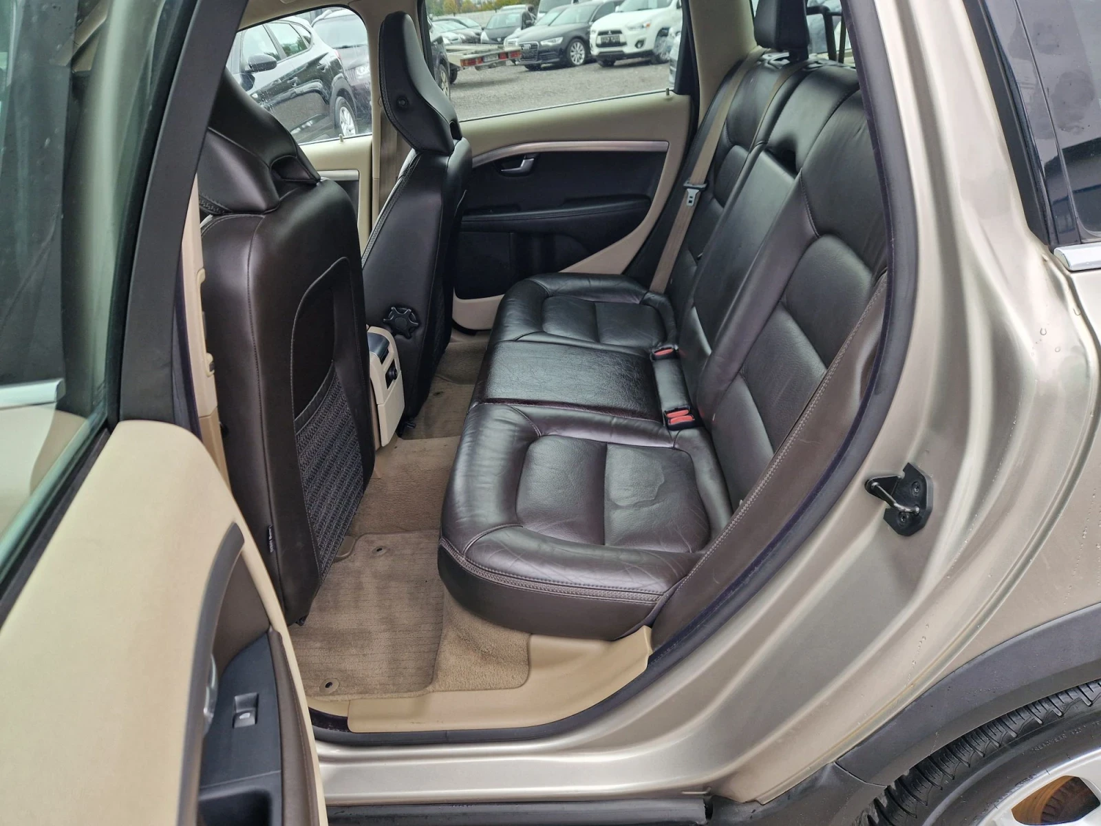Volvo Xc70 2.4D 205HP.4X4 ITALIA, снимка 9 - Автомобили и джипове - 56477458