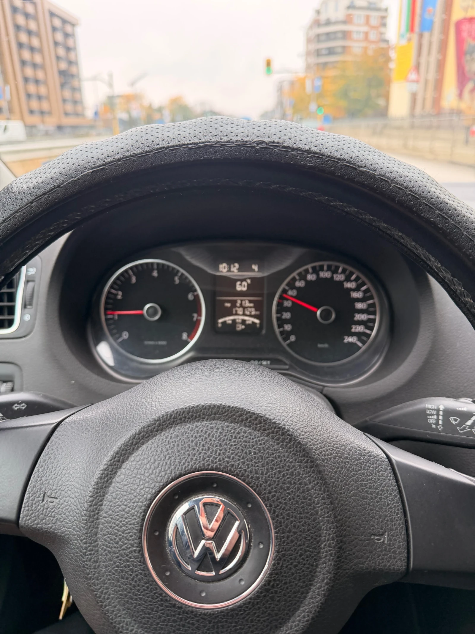 VW Polo, снимка 4 - Автомобили и джипове - 56541425