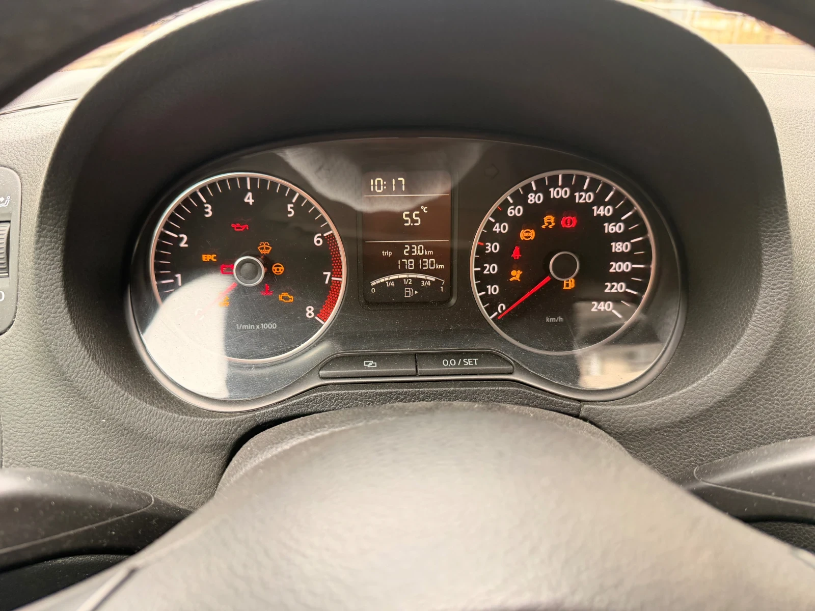 VW Polo, снимка 2 - Автомобили и джипове - 56541425