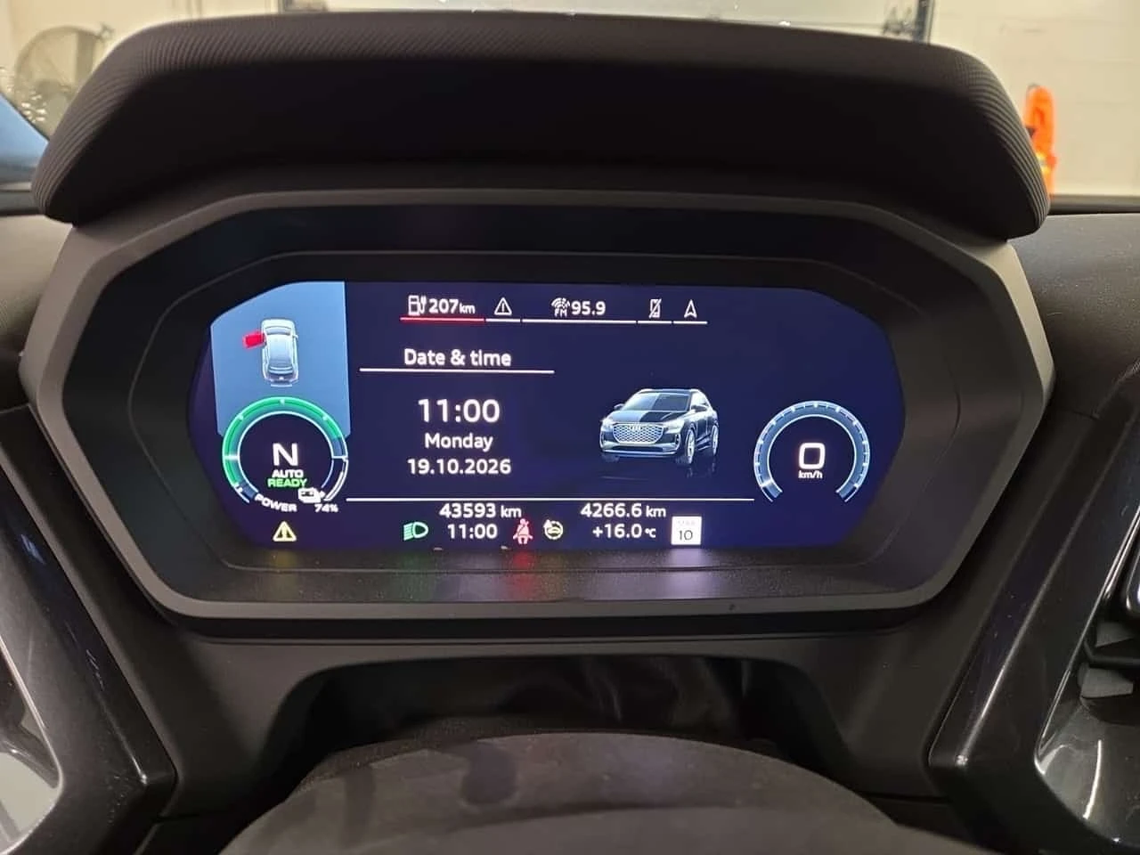 Audi E-Tron * 55 QUATTRO * CARFAX * , снимка 9 - Автомобили и джипове - 56622226
