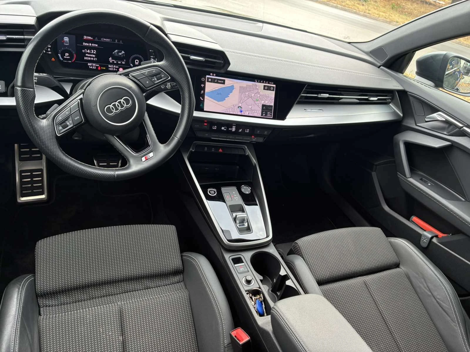 Audi A3 30 TFSI / S-Line / MHEV / Limo, снимка 6 - Автомобили и джипове - 56661939