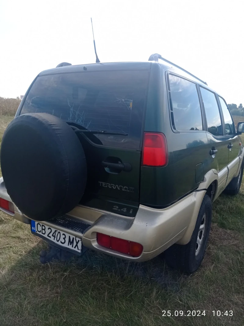 Nissan Terrano, снимка 4 - Автомобили и джипове - 47352543