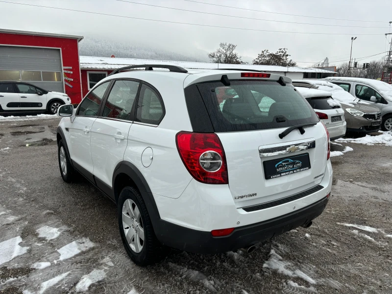 Chevrolet Captiva 2.2 CDTI  7 МЕСТА, снимка 5 - Автомобили и джипове - 48480171