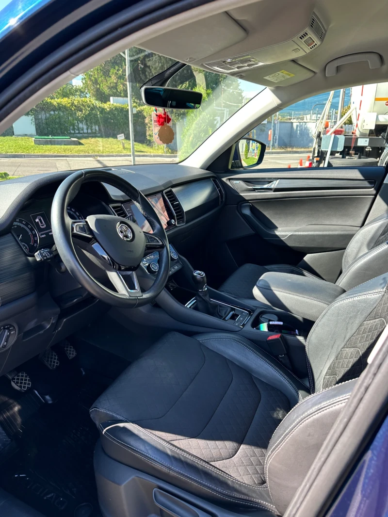 Skoda Kodiaq Камера 4х4 ПЕРФЕКТЕН , снимка 6 - Автомобили и джипове - 51795899
