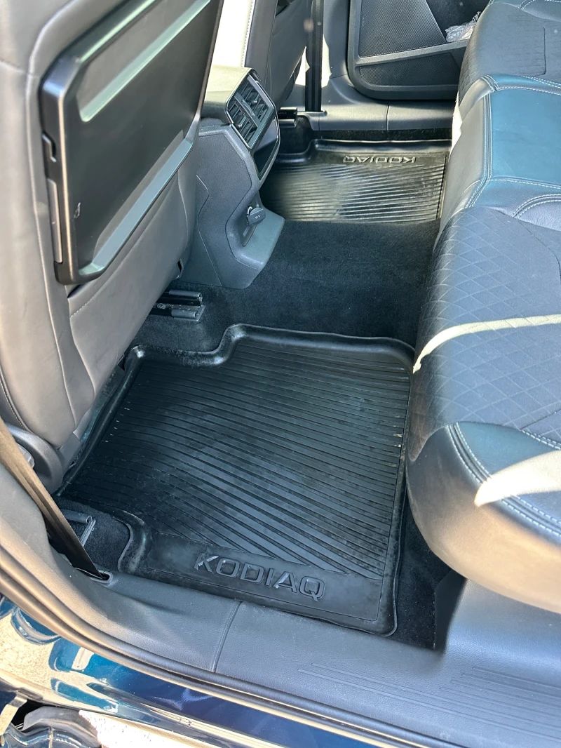 Skoda Kodiaq Камера 4х4 ПЕРФЕКТЕН , снимка 10 - Автомобили и джипове - 51795899