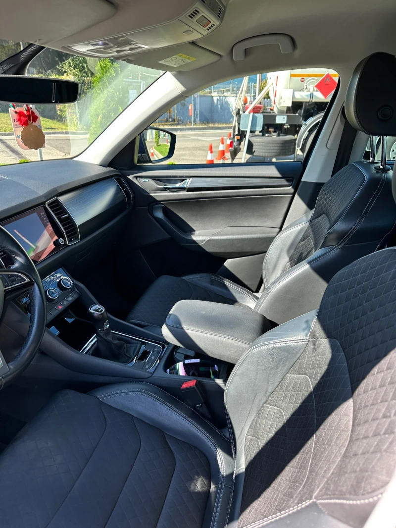 Skoda Kodiaq Камера 4х4 ПЕРФЕКТЕН , снимка 8 - Автомобили и джипове - 51795899