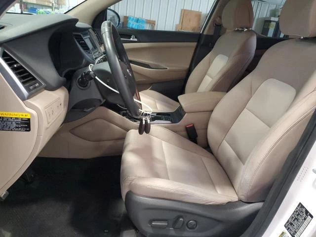 Hyundai Tucson, снимка 8 - Автомобили и джипове - 49468257