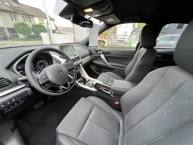 Mitsubishi Eclipse Cross 2.4/SELECT/4WD/188HP/LED/CARPLAY/360CAM/L.ASS/682f - изображение 9