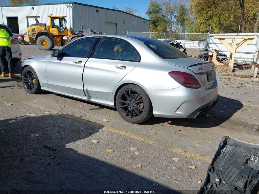 Mercedes-Benz C 43 AMG * CARFAX * БЕЗ ПЪРВОНАЧАЛНА ВНОСКА - изображение 3
