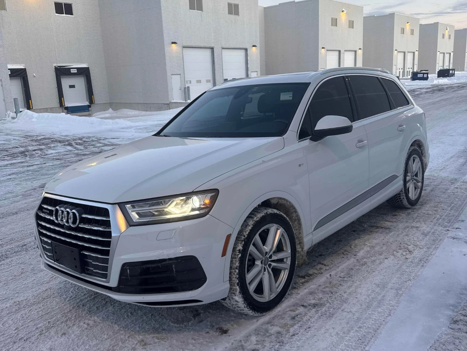 Audi Q7 PROGRESSIV CARFAX ���� ������ | Mobile.bg � ����������� 1