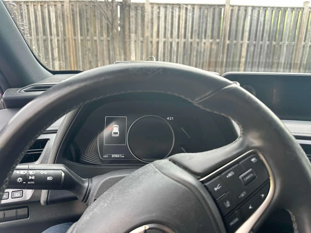 Lexus UX 250h  CARFAX, снимка 8 - Автомобили и джипове - 53825794