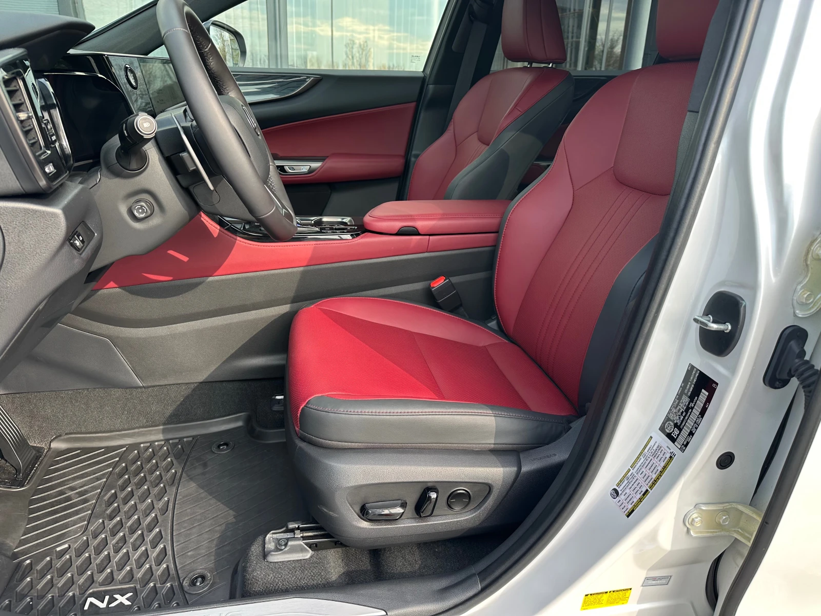 Lexus NX 350 AWD President 4615km | Mobile.bg � ����������� 9