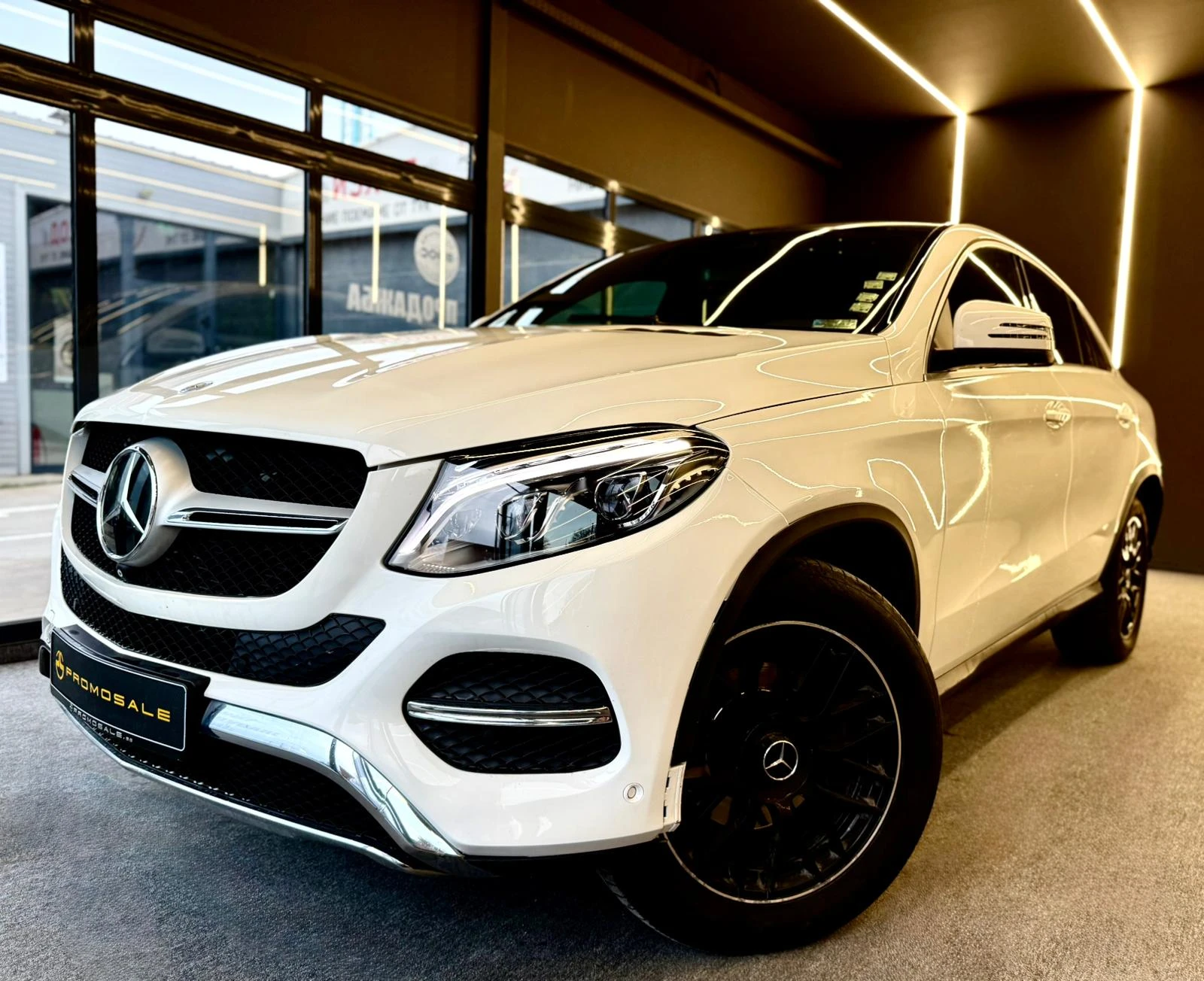 Mercedes-Benz GLE 350 d* 4Matic* Панорама* Лизинг, снимка 3 - Автомобили и джипове - 54037308
