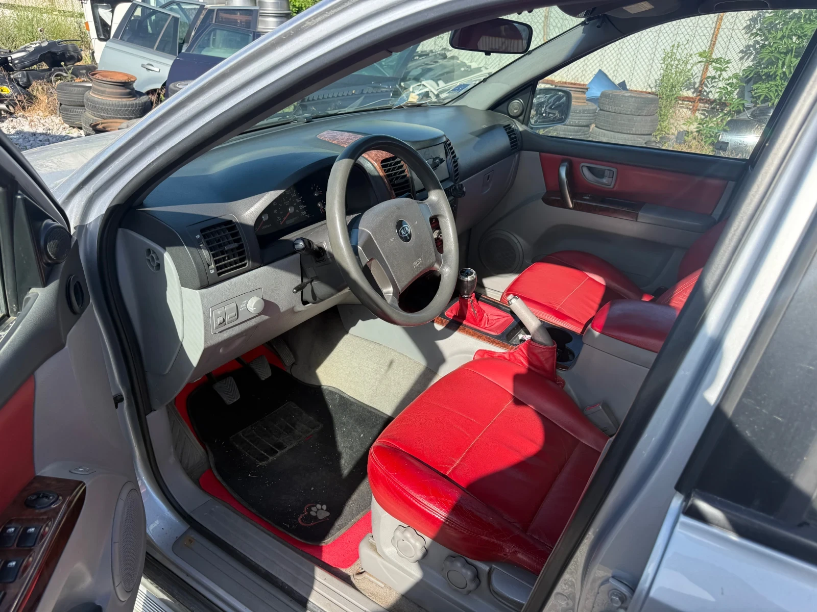 Kia Sorento 2.5crdi 140кс, снимка 7 - Автомобили и джипове - 55084094
