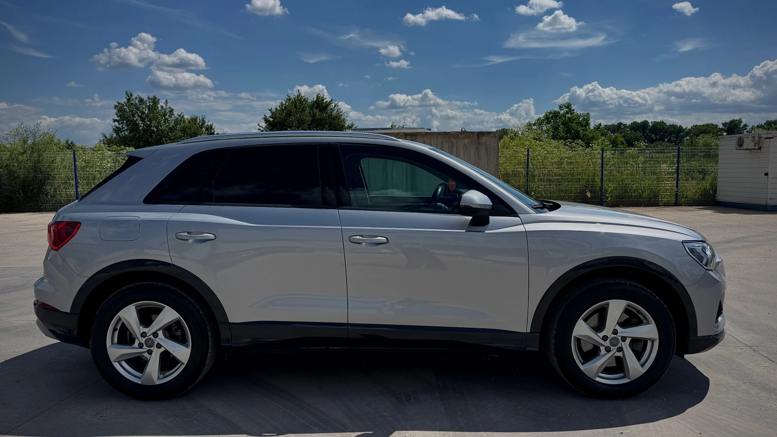Audi Q3 40 TDI 4x4, снимка 3 - Автомобили и джипове - 55230632