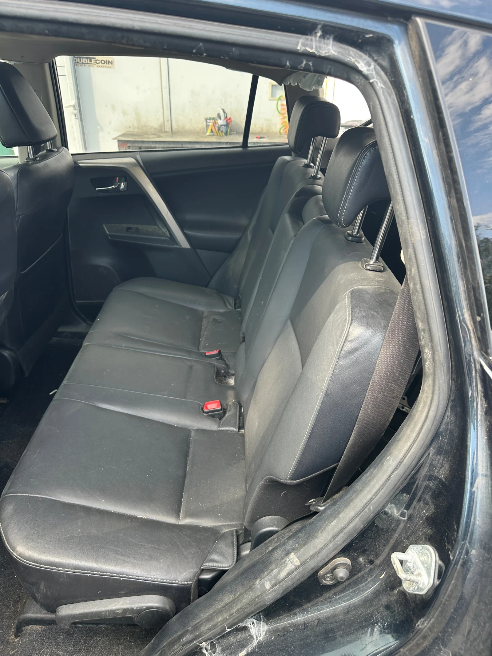 Toyota Rav4 2.2 150�� ��������� �� �����! | Mobile.bg � ����������� 8