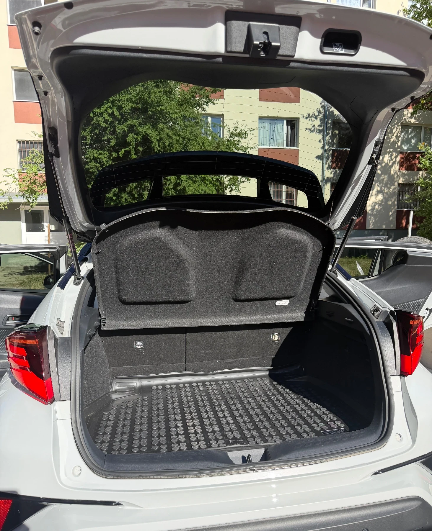 Toyota C-HR GR Sport , снимка 12 - Автомобили и джипове - 55727855