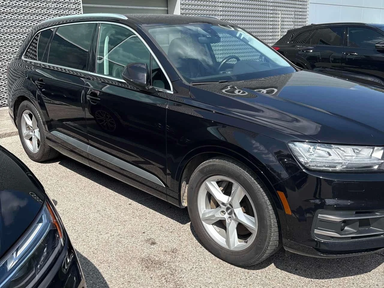 Audi Q7 Technik / 360 / DIS / HUD /BOSE / АВТОКРЕДИТ, снимка 3 - Автомобили и джипове - 55767540