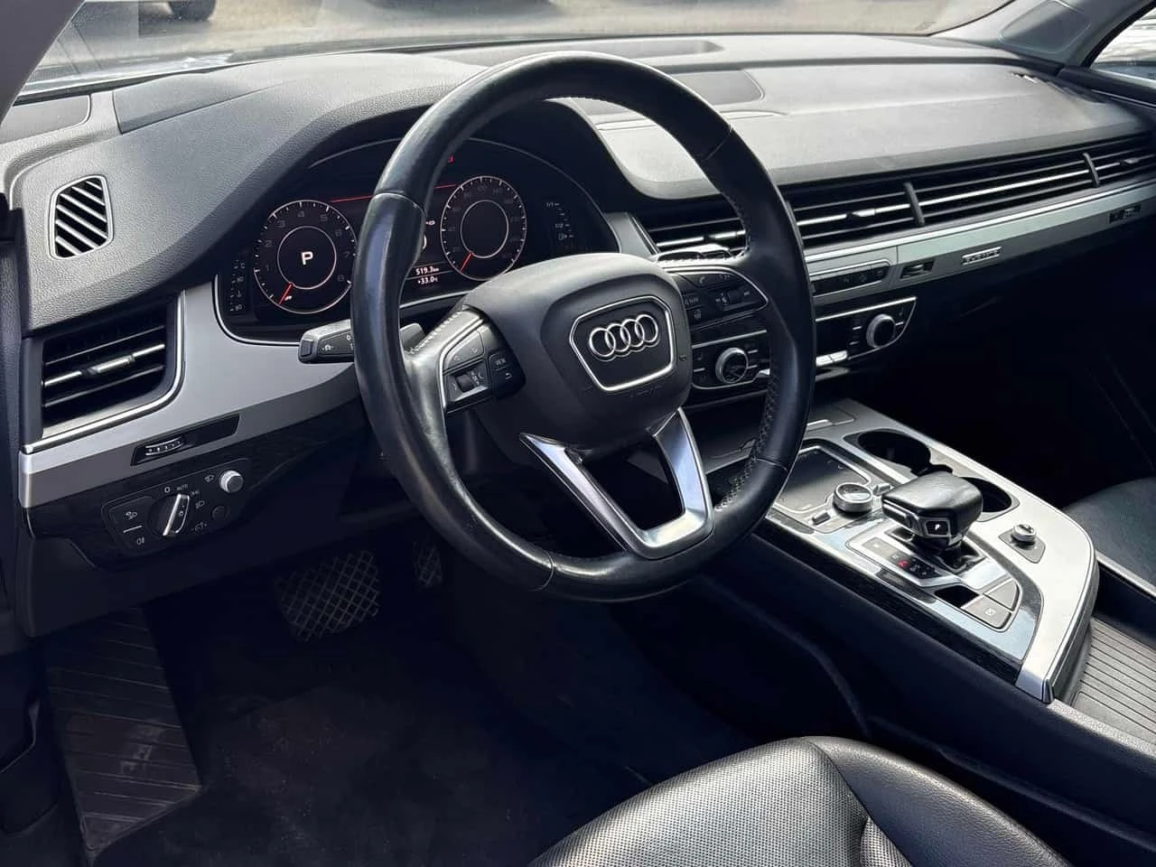 Audi Q7 Technik / 360 / DIS / HUD /BOSE / АВТОКРЕДИТ, снимка 5 - Автомобили и джипове - 55767540