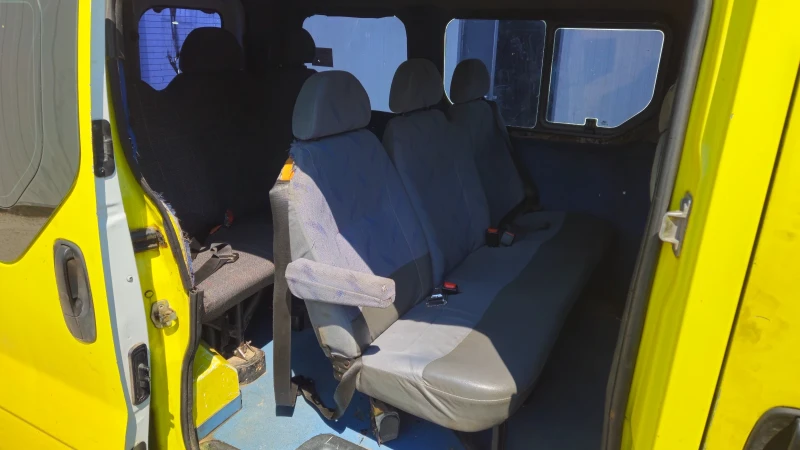 Renault Trafic 1.9dci/на части , снимка 5 - Бусове и автобуси - 50550734