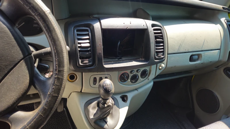 Renault Trafic 1.9dci/на части , снимка 8 - Бусове и автобуси - 50550734