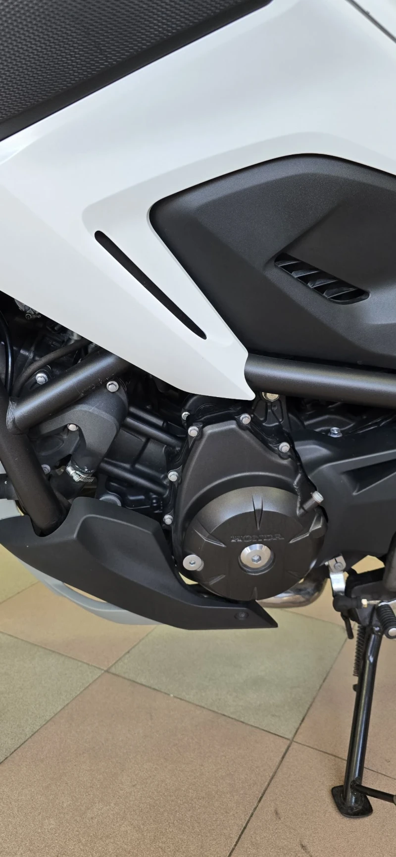 Honda Nc 750 X ABS Лизинг ! Като нов !, снимка 11 - Мотоциклети и мототехника - 51328163