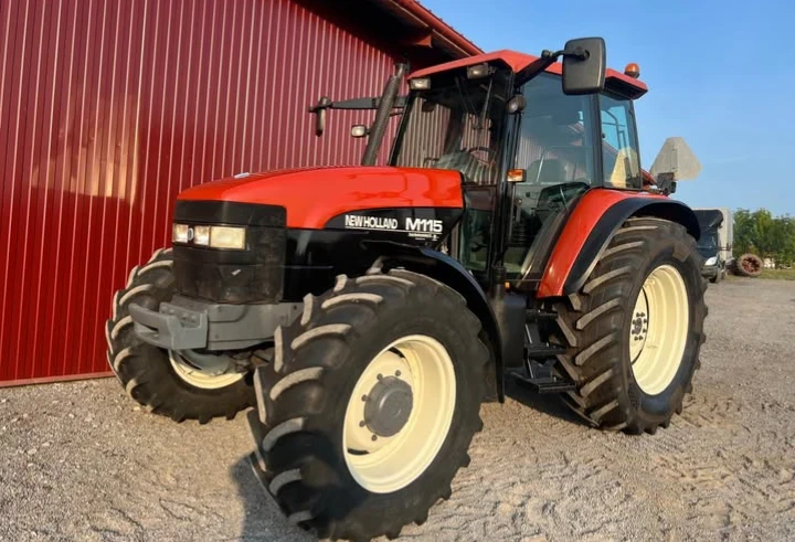 Трактор New Holland M115, снимка 4 - Селскостопанска техника - 56124435