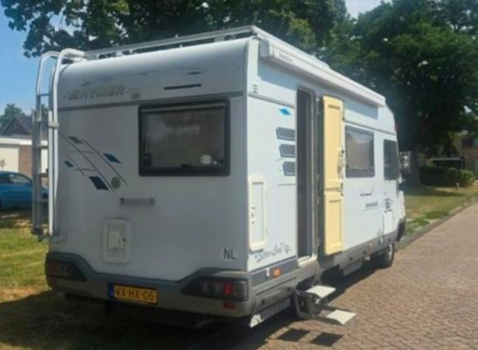 Кемпер Mercedes-Benz HYMER - изображение 3