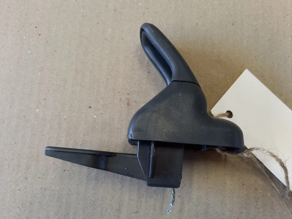 Дръжка ръчка отваряне преден капак Алфа Ромео 145,146 